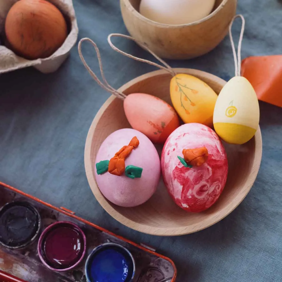 Grapat Easter Ornaments