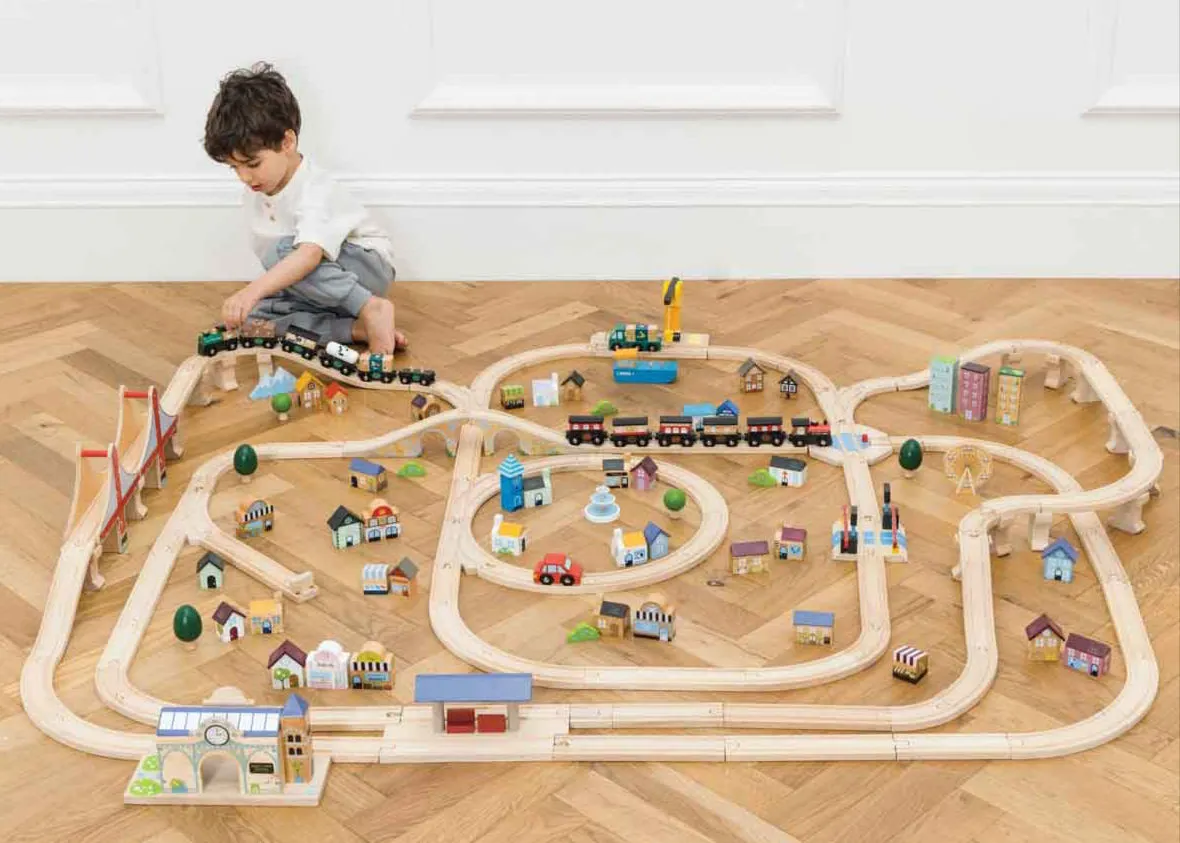 Le Toy Van Royal Express Train Set