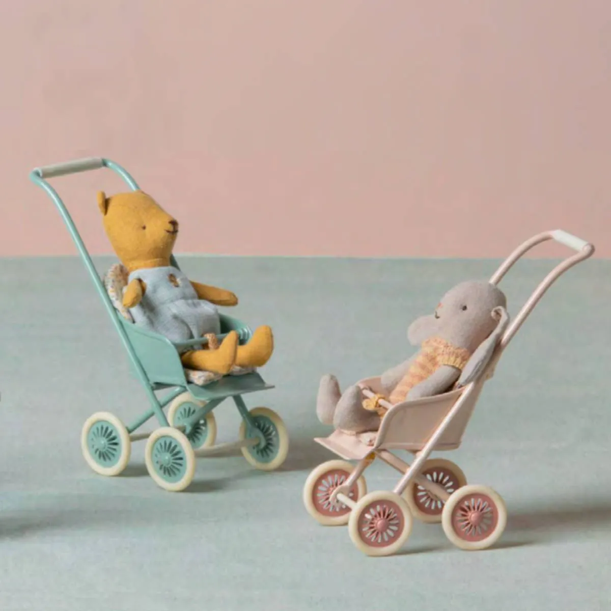 Maileg Stroller, Powder