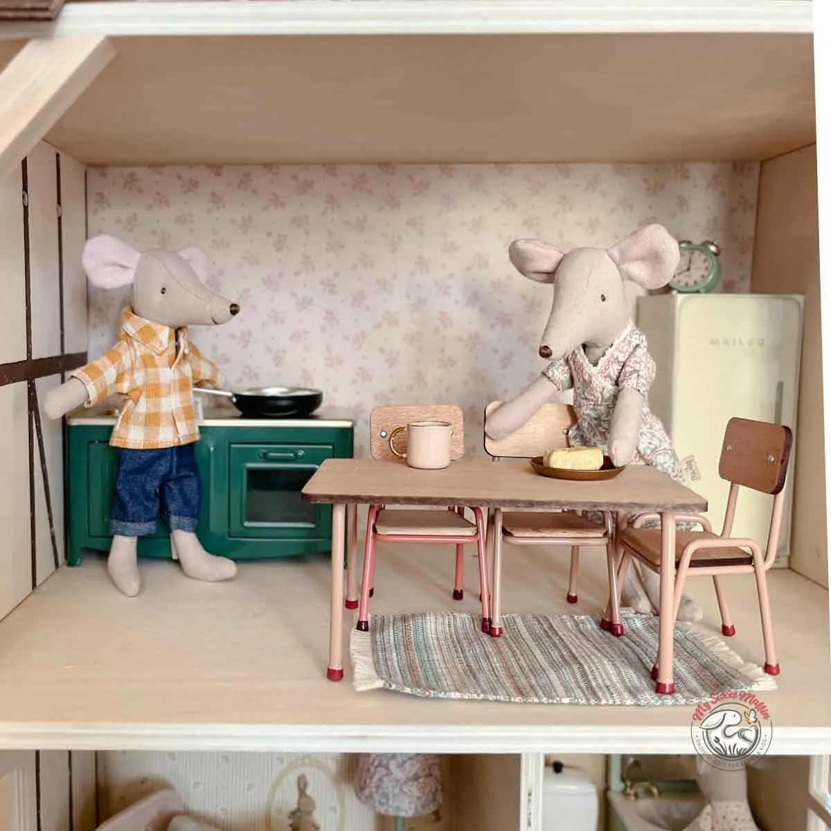 Maileg Table and Chair Set, Mouse size